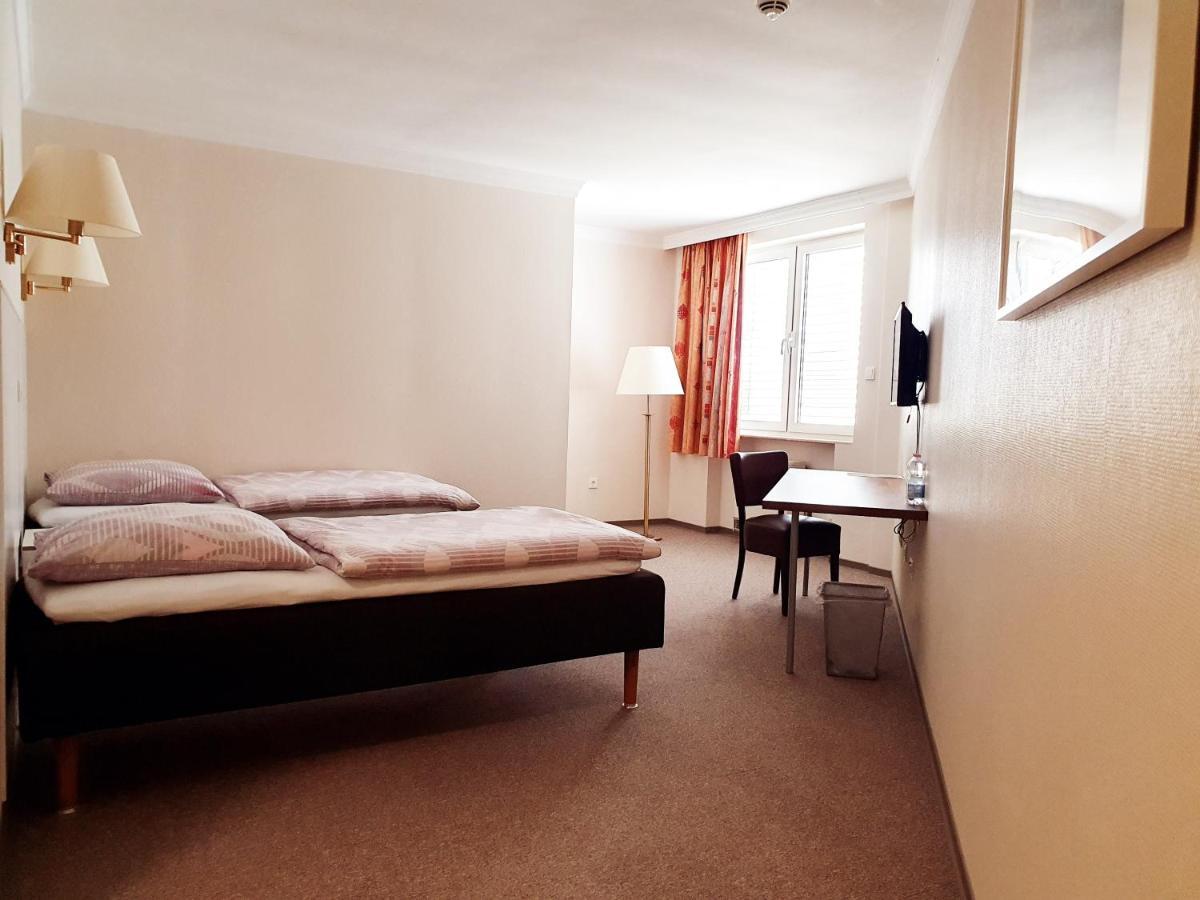 Hotel Pause Hofheim am Taunus Exteriör bild